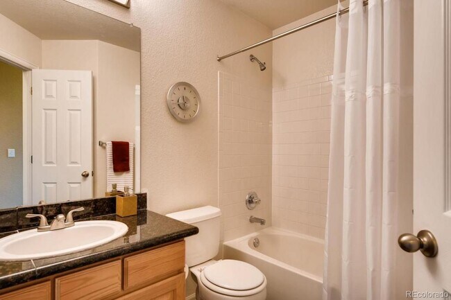 Building Photo - 468 Stellars Jay Dr