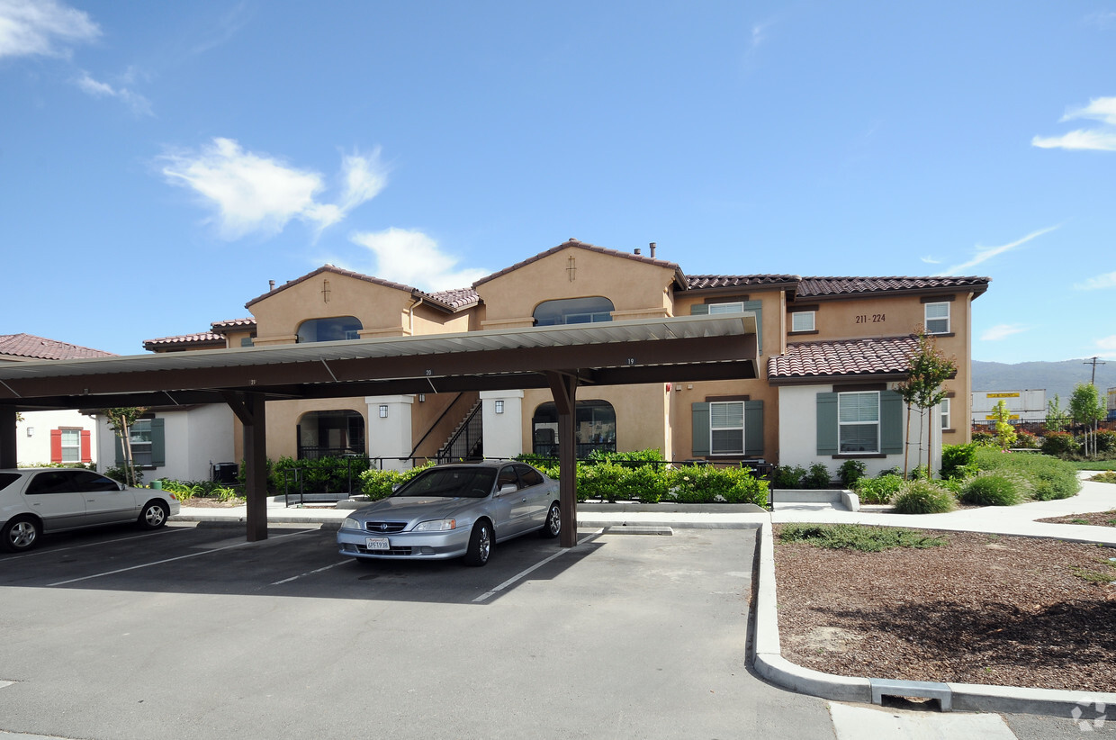 Foto del edificio - Village at Tehachapi