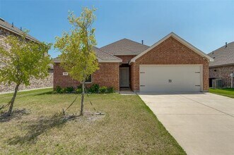 Building Photo - 625 Summit Pass Ln