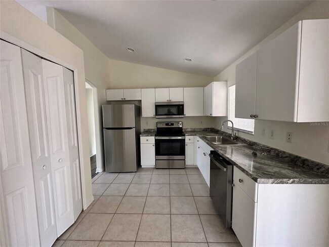 Building Photo - 4138 Azora St
