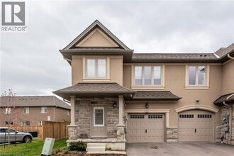 Building Photo - 98 Shoreview Pl