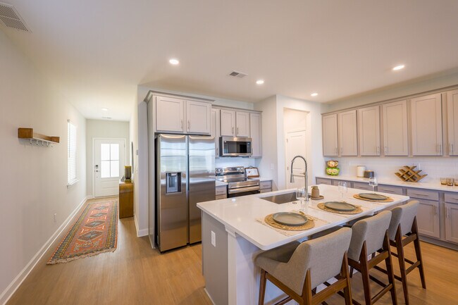 Foto del edificio - Tessa Shallowford Single-Family and Townhomes