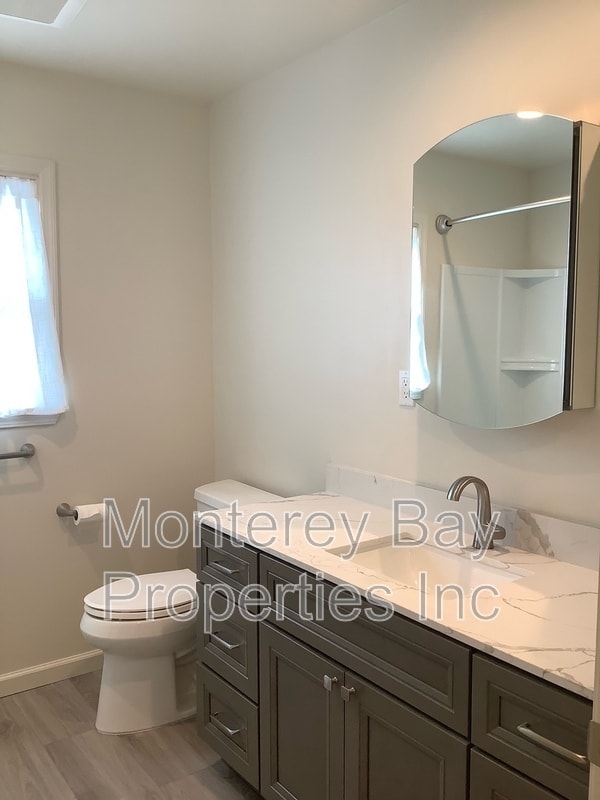 Building Photo - 101 La Pluma Ct