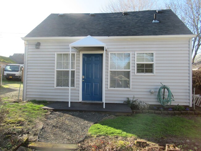 Building Photo - Cute 1 bedroom Cottage