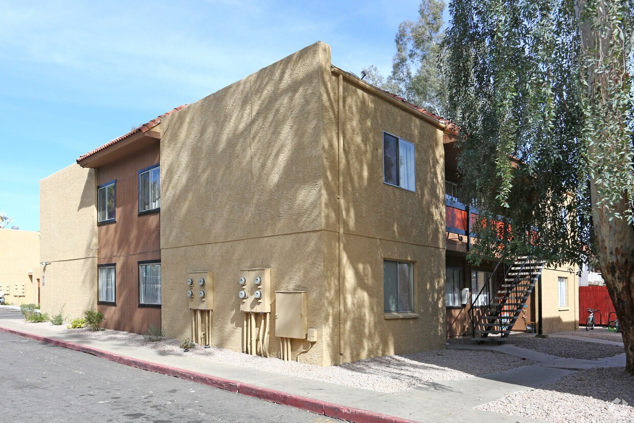 Foto del edificio - Los Jardines Apartments