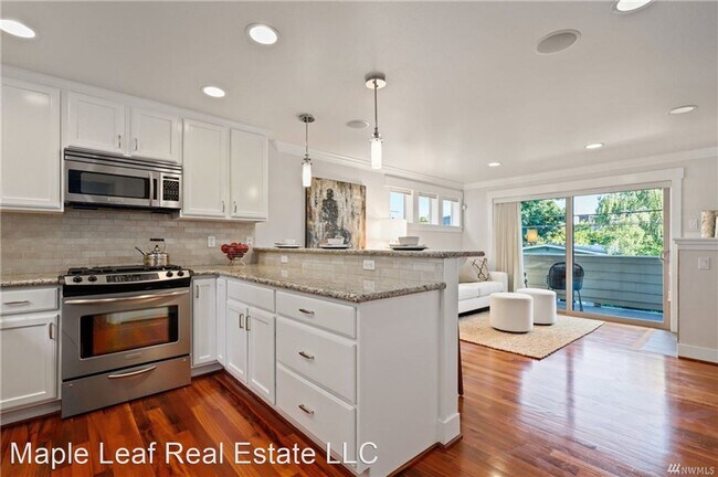 Foto del edificio - 3 br, 3.5 bath House - 2044 NW 63rd St