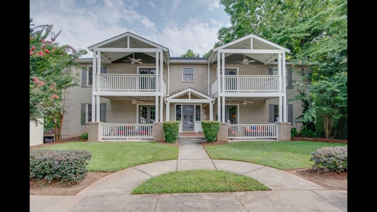 Primary Photo - 1787 Rugby Ave