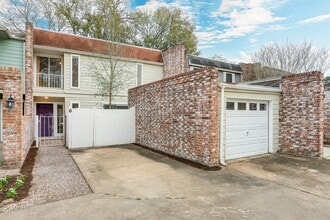 Building Photo - 6 Dorado Dr