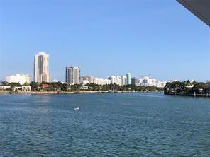 Foto del edificio - 960 Bay Dr