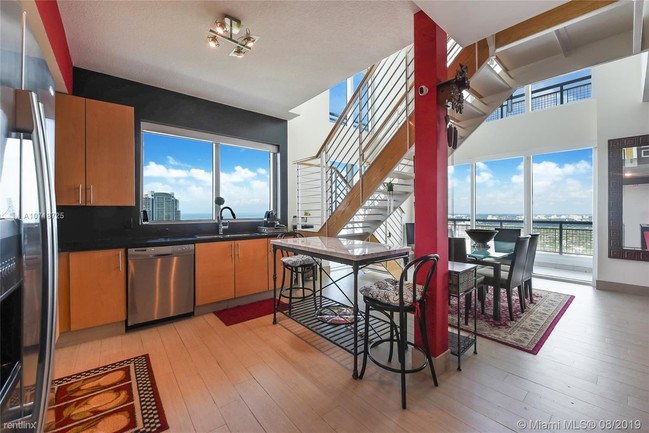 Building Photo - 2 br, 3 bath  - Infinity At Brickell Condo