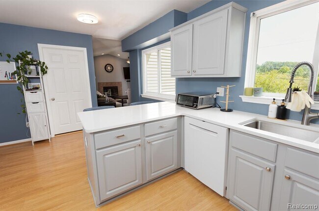 Building Photo - 5834 Glen Creek Ct