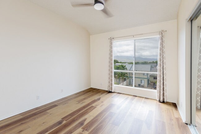 Building Photo - 91-241 Hanapouli Cir 24J