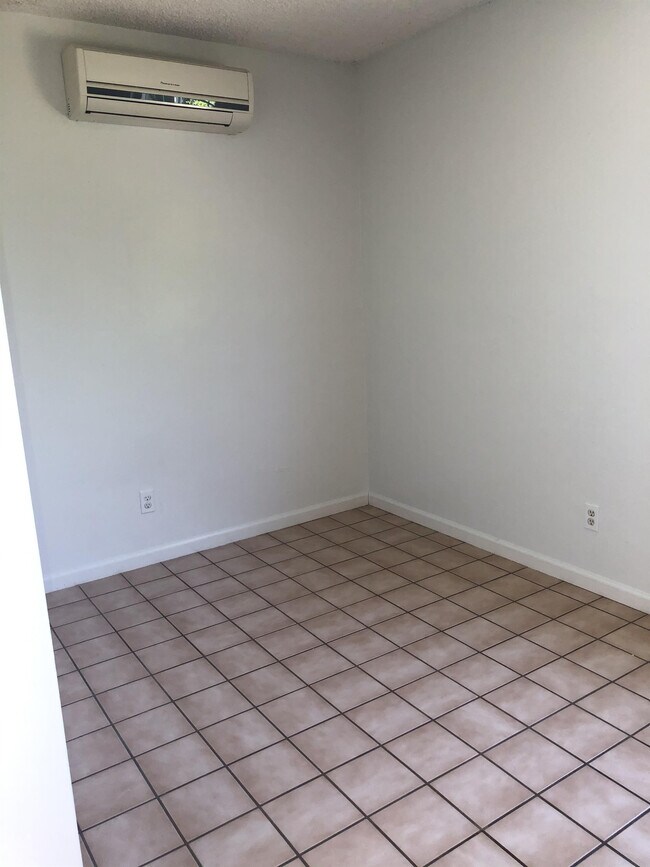 Foto del edificio - 1488 Pioneer Way