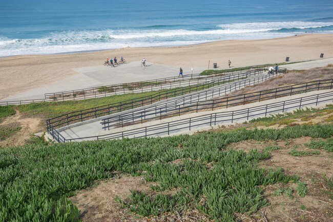 Sea Breeze Apartments At The Beach Redondo Ca Building Photo Sea Breeze Apartments At The Beach