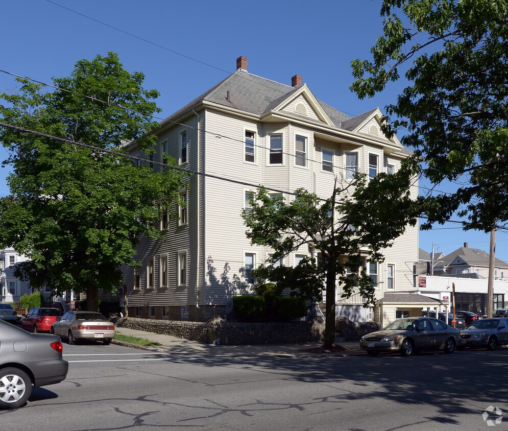 Foto del edificio - 401-403 Ashley Blvd