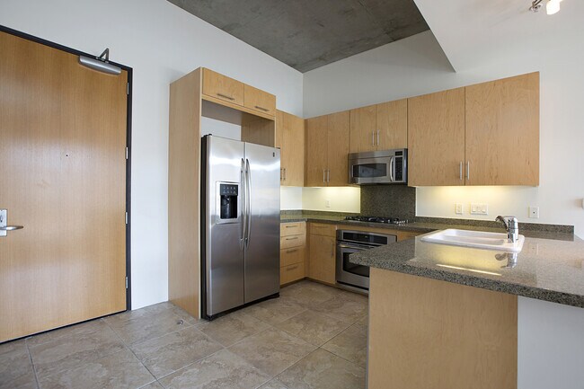 Foto del edificio - Spacious 2 Bedroom 2 Bathroom at M2i in Do...
