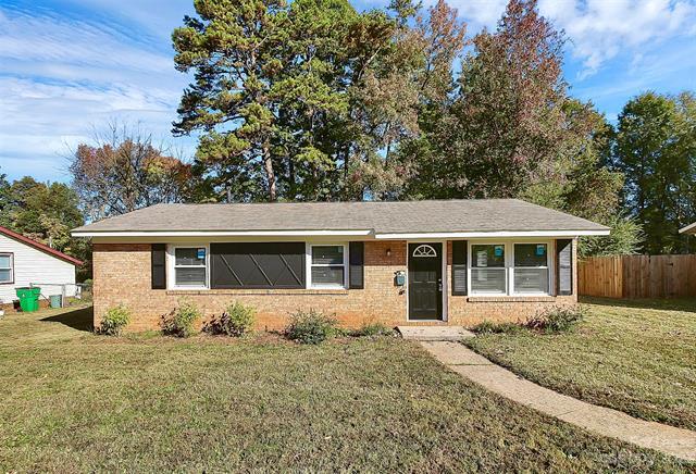 Foto principal - 4334 Pebblebrook Dr