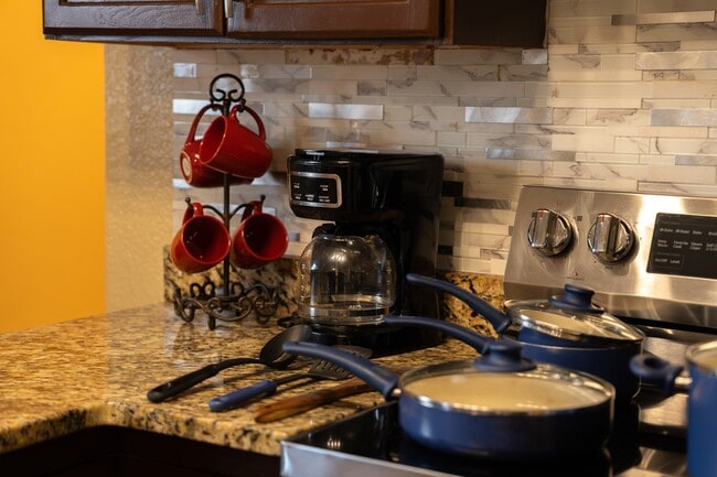 Building Photo - 306 Washington St