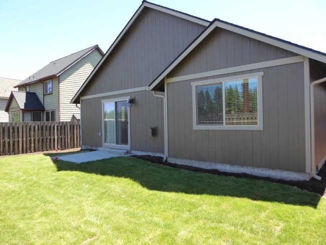 Building Photo - 3 br, 2 bath House - 21199 SE Caleb Place