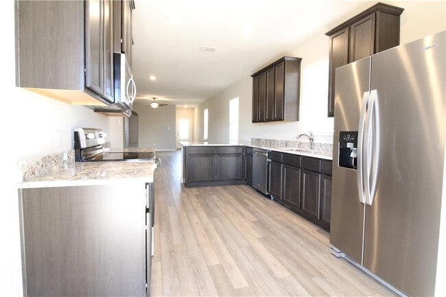 Building Photo - 509 Washington Dr