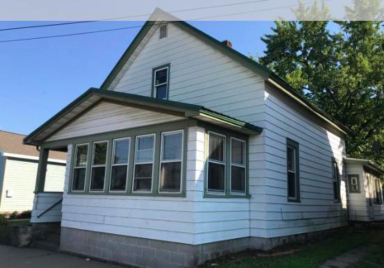 Primary Photo - 904 La Crosse St