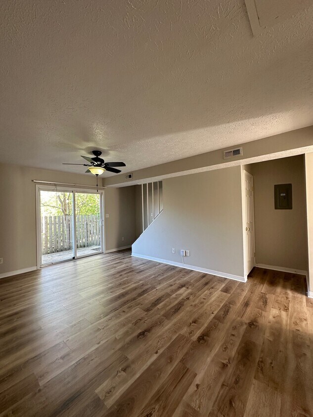 Building Photo - 1406 Sunset 4-plex