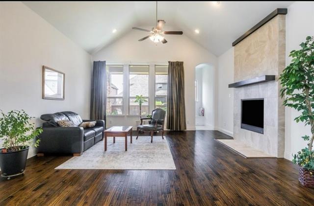 Foto del edificio - 13763 Fieldcrest Rd