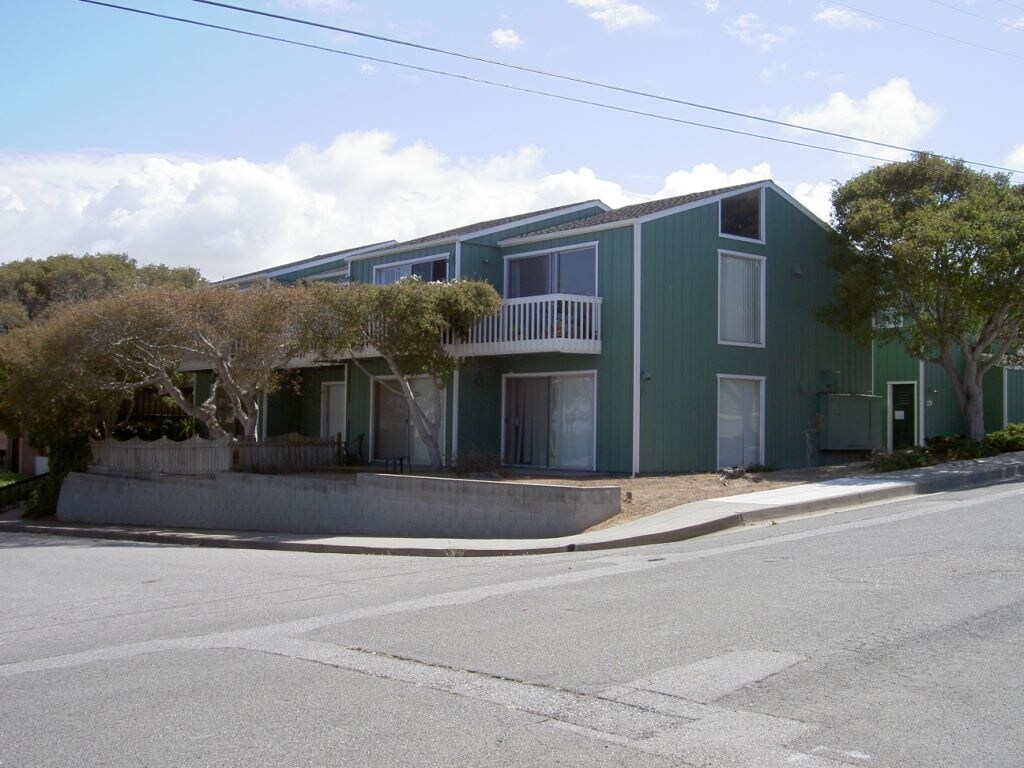 Building Photo - 188 Laurel Ave