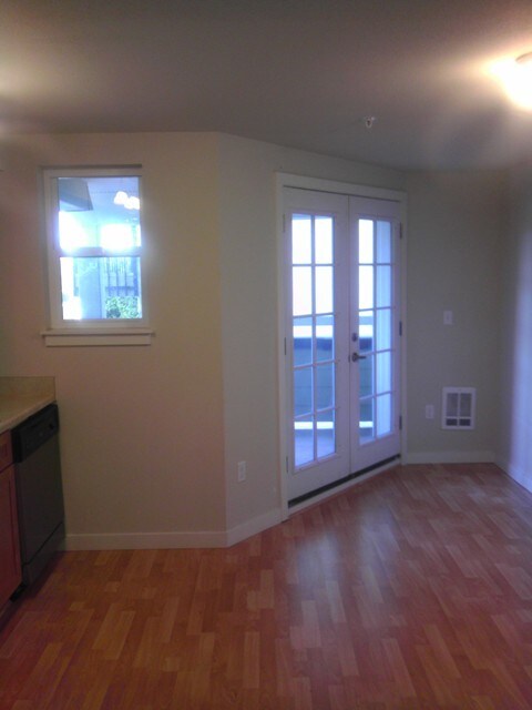 Foto del edificio - 3232 15th Ave W