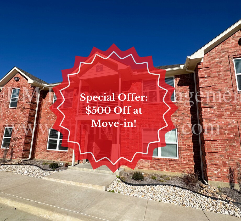 Foto principal - Hidden Creek Townhomes, Unit 311 - $500 OF...