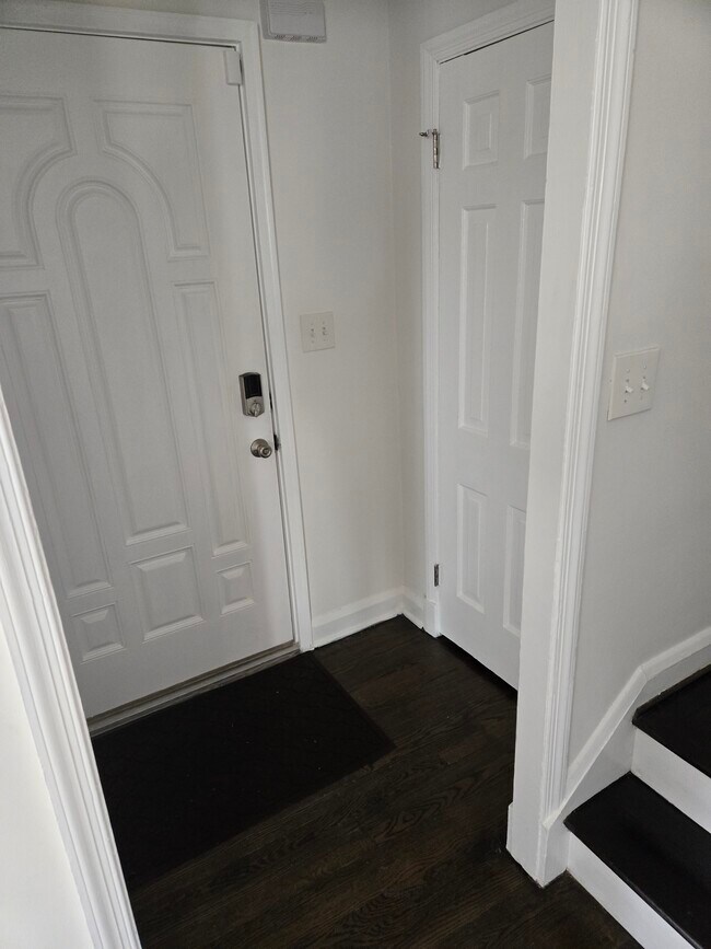 Foto del edificio - 1511 Woodbourne Ave