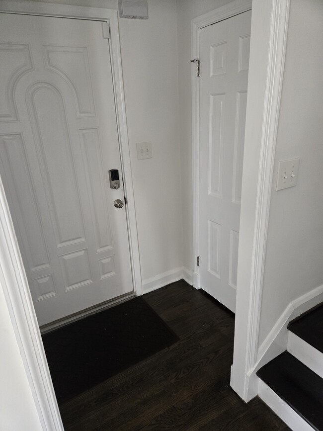 Photo - 1511 Woodbourne Ave Townhome