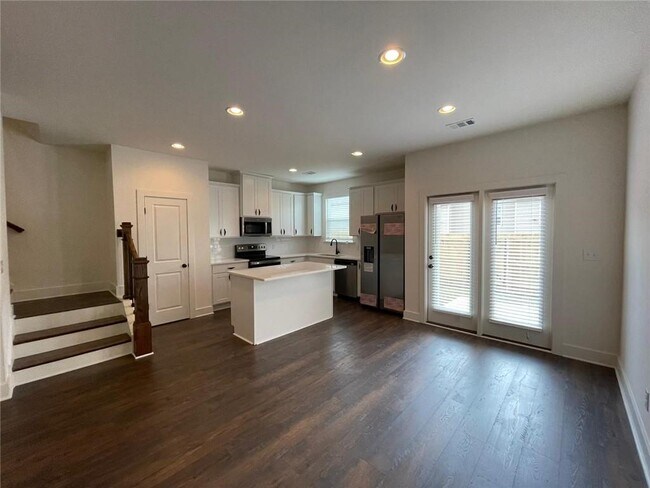Building Photo - 6441 Scudders Dr