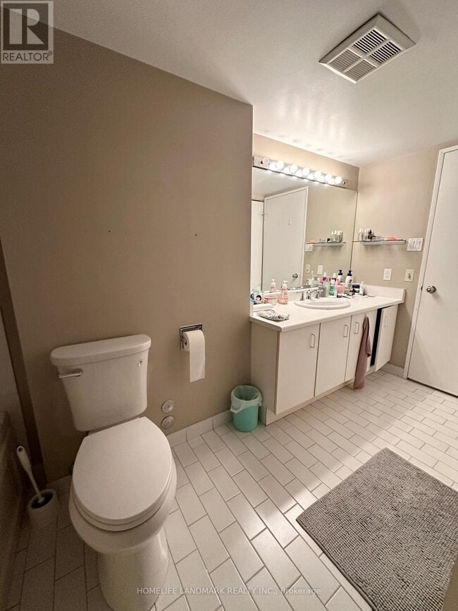 Building Photo - 44 St Joseph St