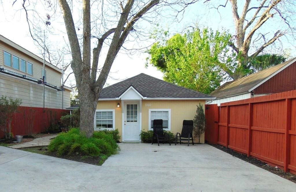 Foto principal - 860 E 25th St