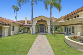 Building Photo - 431 Flores De Oro