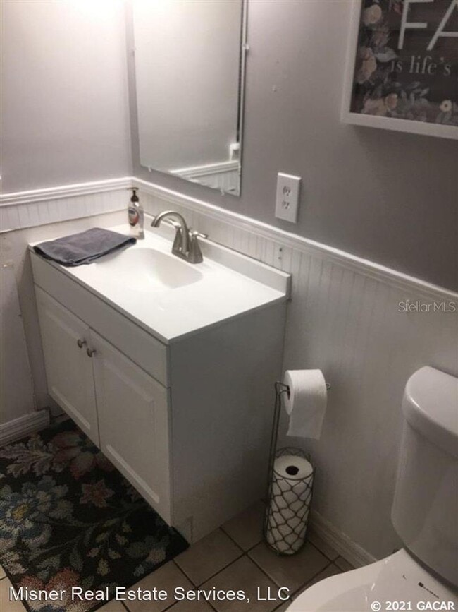 Building Photo - 3 br, 2 bath House - 10205 NW 25th Place-H...