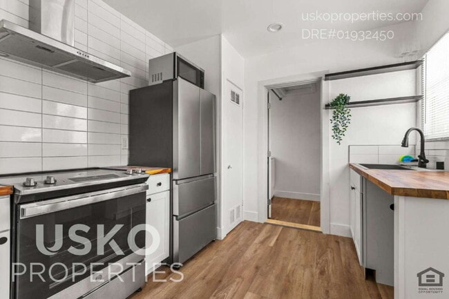 Foto del edificio - "Charming 1-Bedroom Retreat in Sacramento ...
