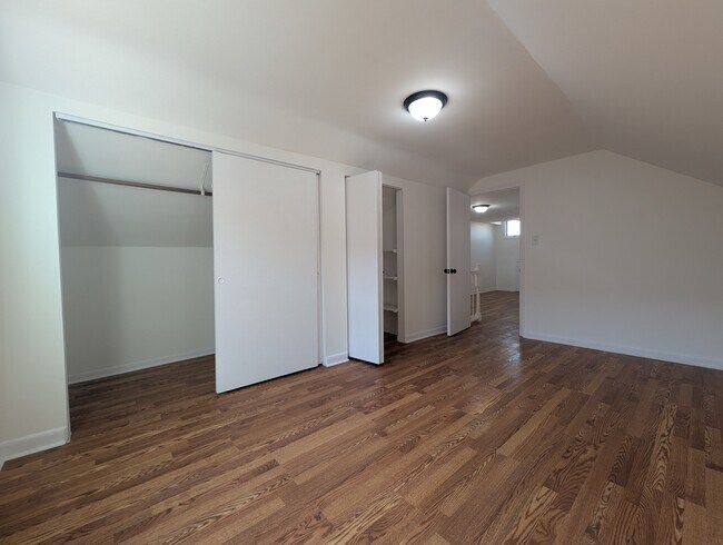 Foto del edificio - 1520 W Melrose St