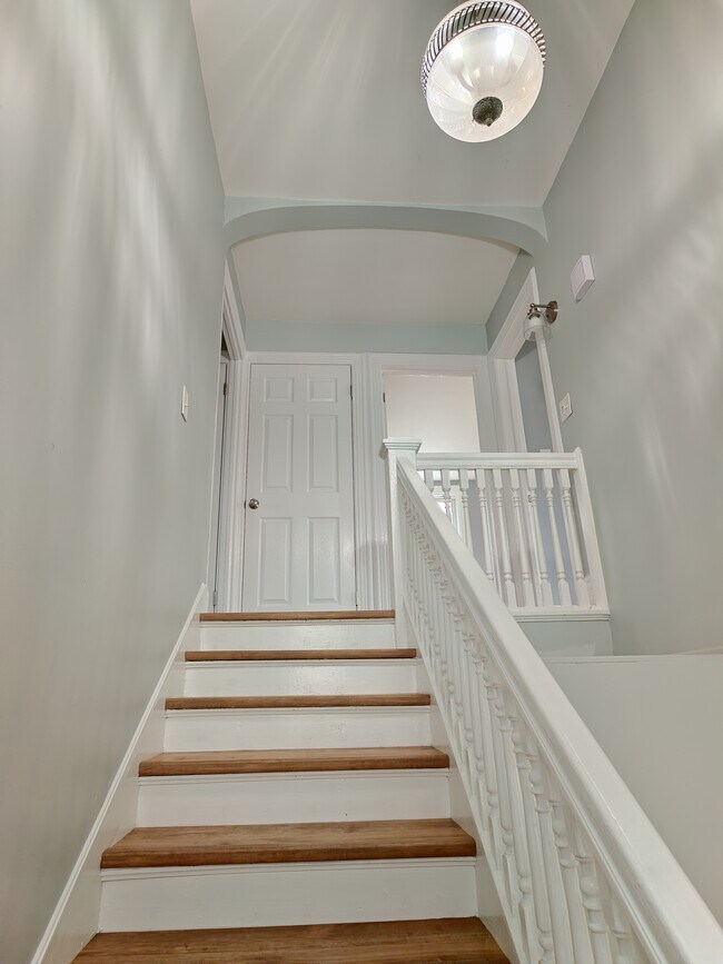 Foto del edificio - 516 Woodland Ave