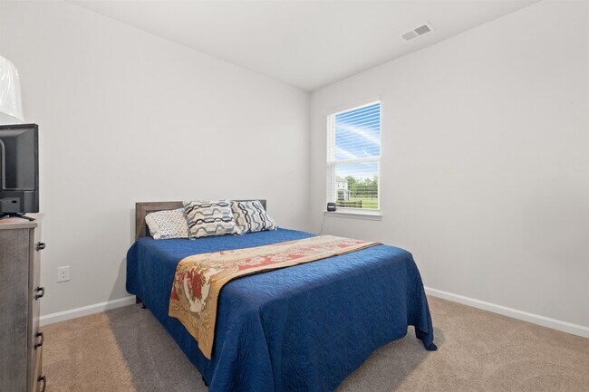 Foto del edificio - 428 Bearskin Ct