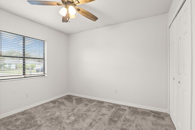 Foto del edificio - 801 Young Ave NW