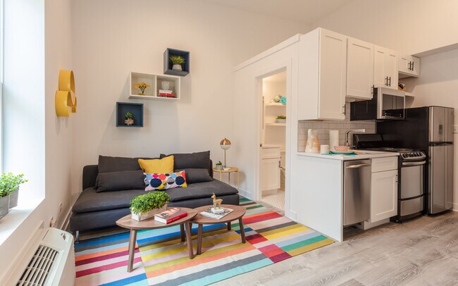 Foto del edificio - Completely renovated Uptown property