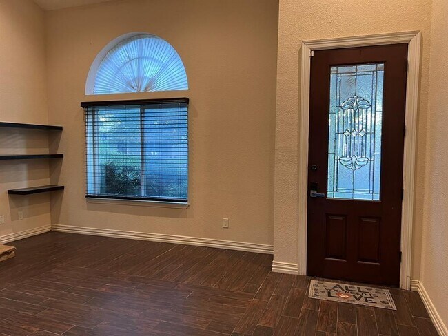 Foto del edificio - 5118 Prairie Creek Dr
