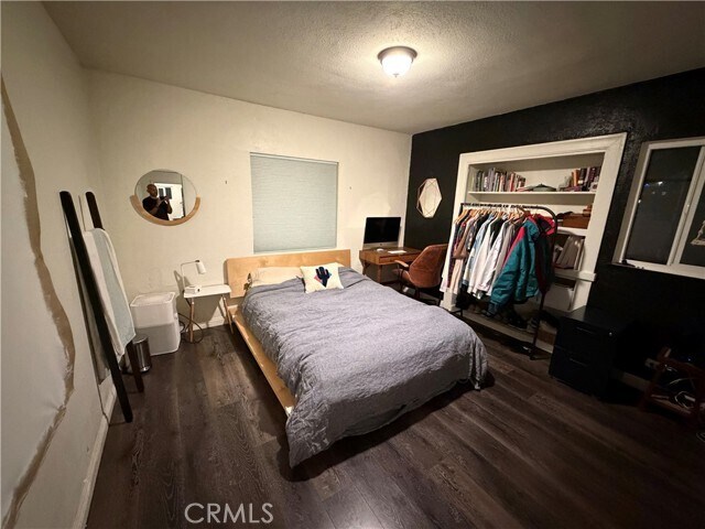Foto del edificio - 1008 W 17th St