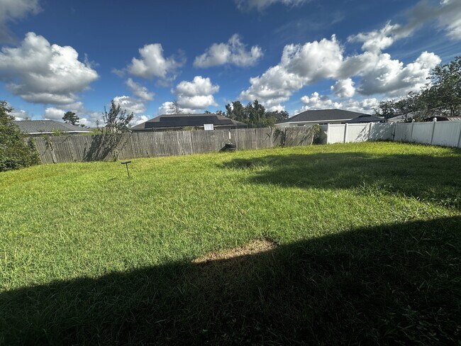 Building Photo - 3865 SW 138th Pl