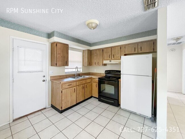 Foto del edificio - 4624 73rd Ave N