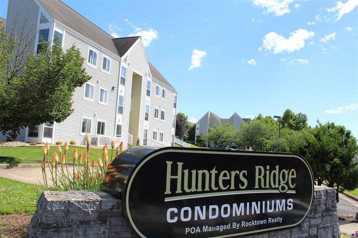 Foto principal - 1330 Hunters Rd