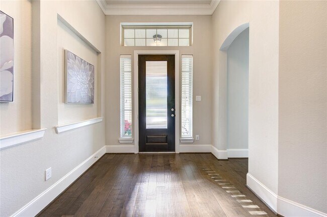 Building Photo - 2403 Juniper Bnd