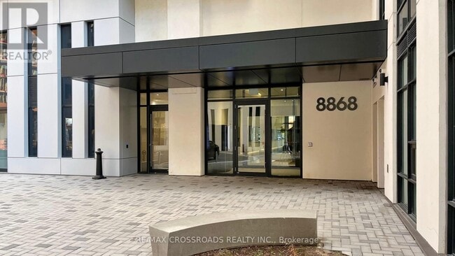 Building Photo - 8868 Yonge St